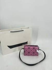 Picture of Issey Miyake Handbags _SKUfw130084383fw
